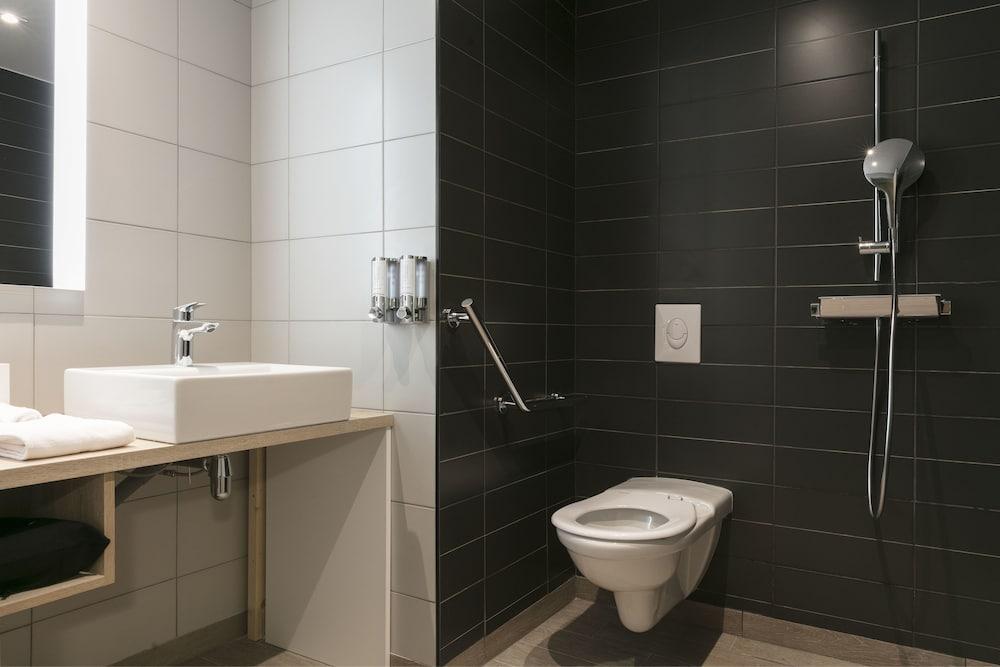 Hampton By Hilton Paris Clichy Hotel Eksteriør billede