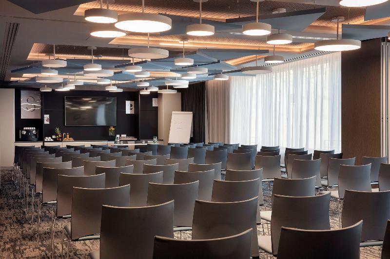 Hampton By Hilton Paris Clichy Hotel Eksteriør billede